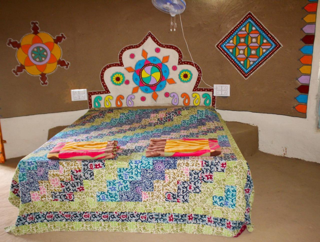 Kutir Craft Village Resort Bherandiāla Exterior foto