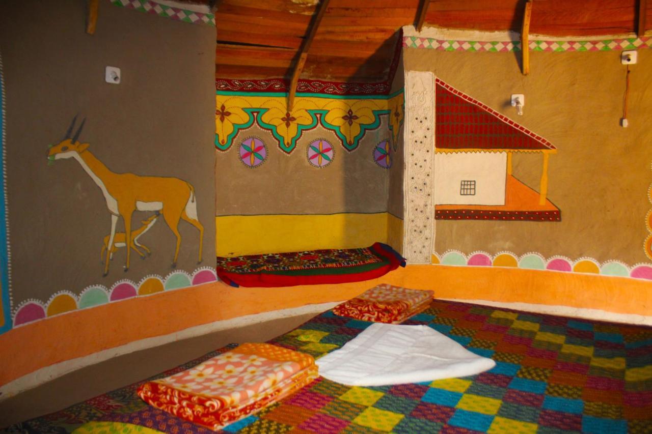Kutir Craft Village Resort Bherandiāla Exterior foto